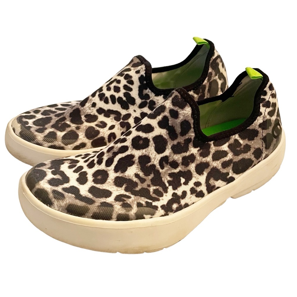 OOFOS Women's Size 5 OOMG Eezee Cheetah Black Slip on Shoe Animal Print